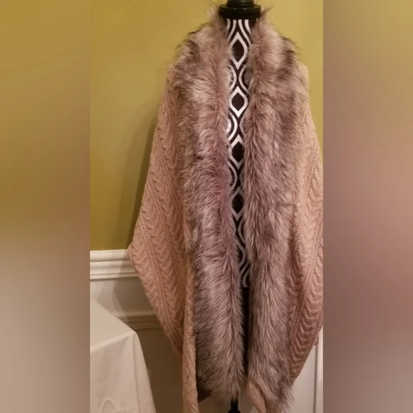 NEW Jessica Simpson Knit Sweater Cardigan With Faux Fur Trim Tan Oversize Medium - Picture 5 of 11